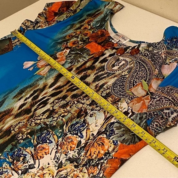 Max & Rina Women Size XL Tunic Colorful Cap Sleeve Top Round Neck Upper Beads - Picture 8 of 9